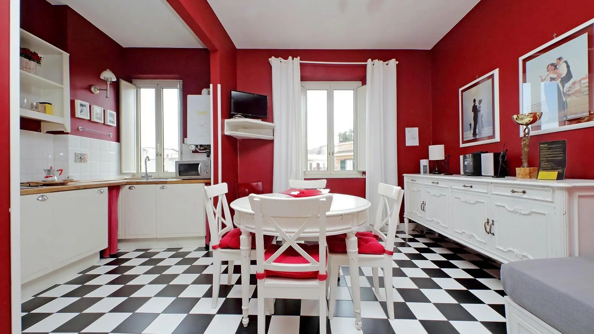 6 People Apartment At Vatican Rome 0*,  Italy
